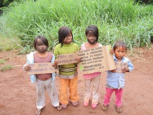 crianças guarani kaiowa